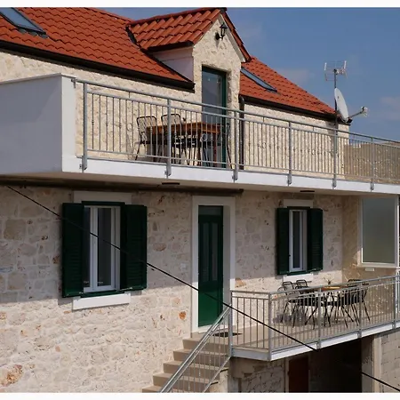 House Natalija Ferienhaus *